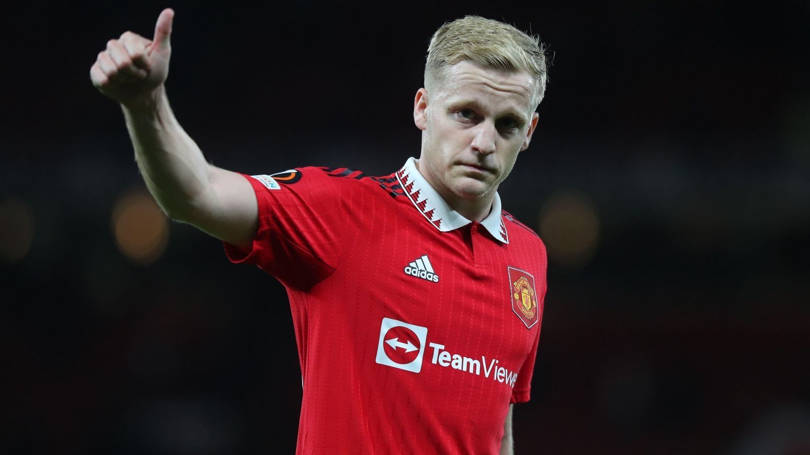 Donny van de Beek's time at Manchester United could be coming to an end (cred: Football 365)