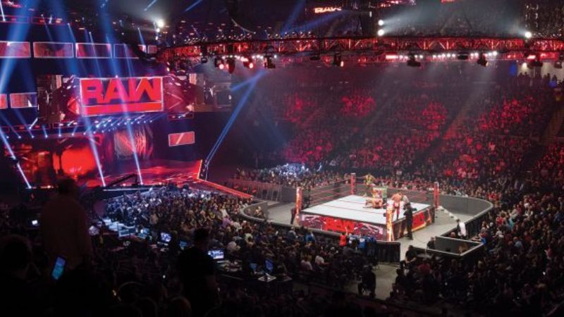 wwe raw announcement