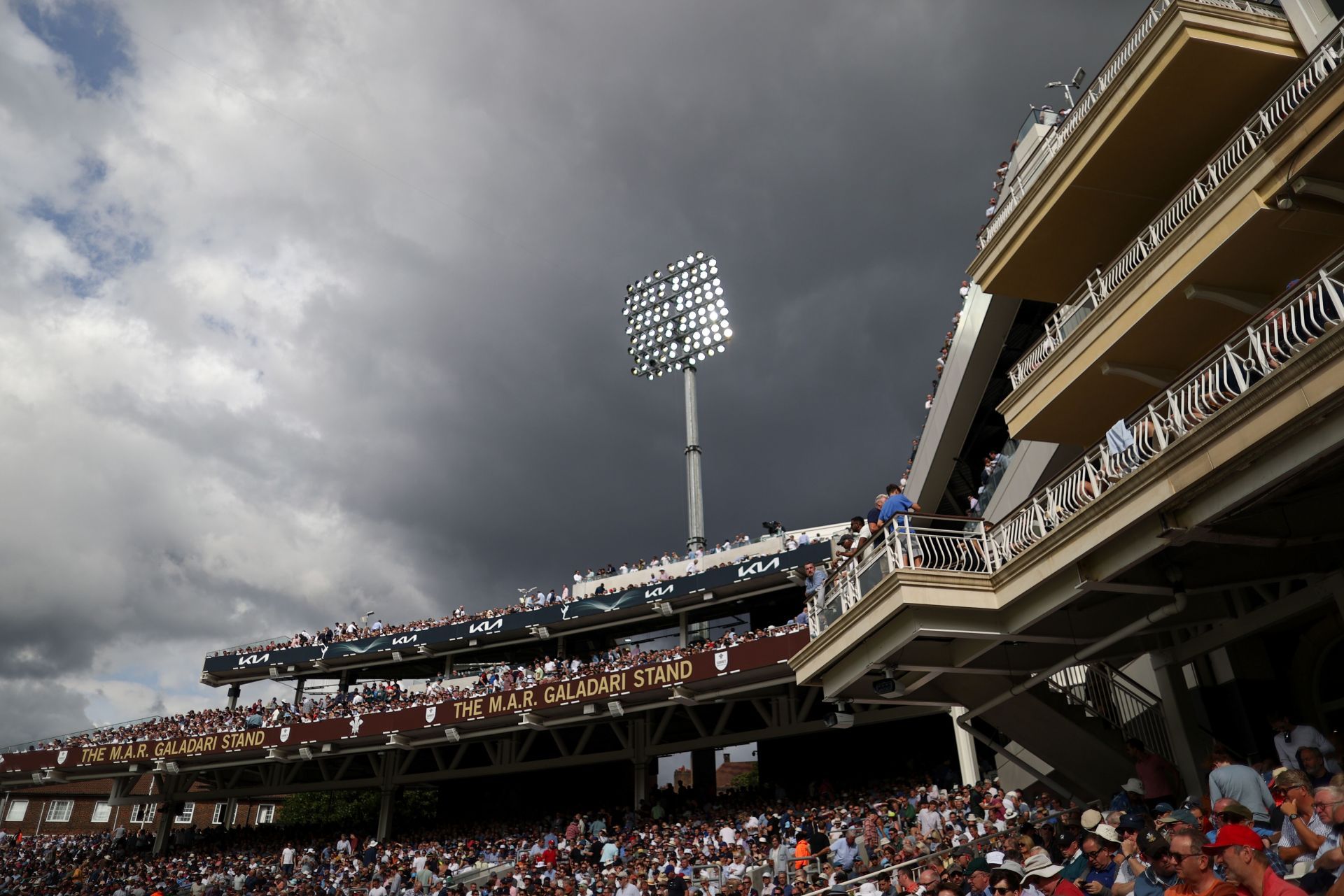 England v Australia - LV= Insurance Ashes 5th Test Match: Day Two