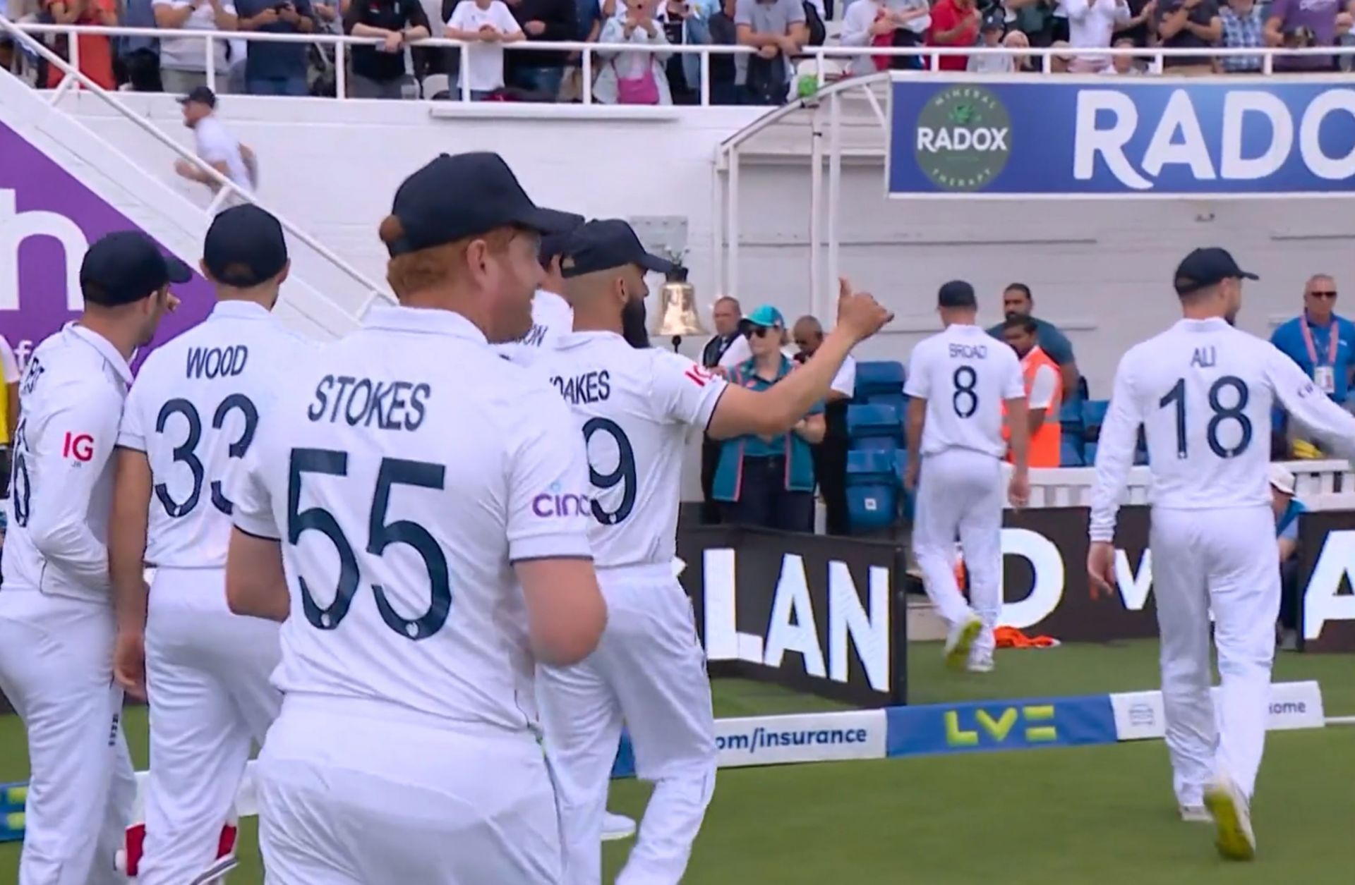 England players ahead of play on day 3. 