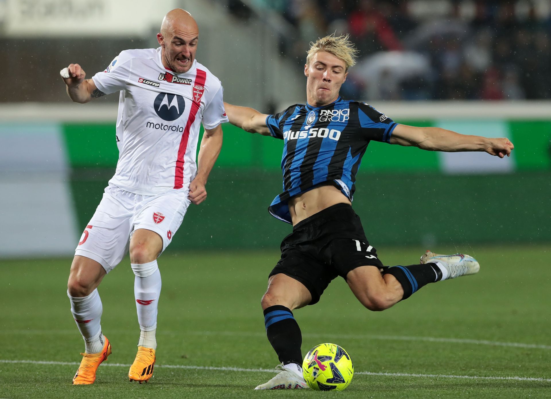 Rasmus Hojlund (left)&#039;s move to Old Trafford has hit a roadblock.