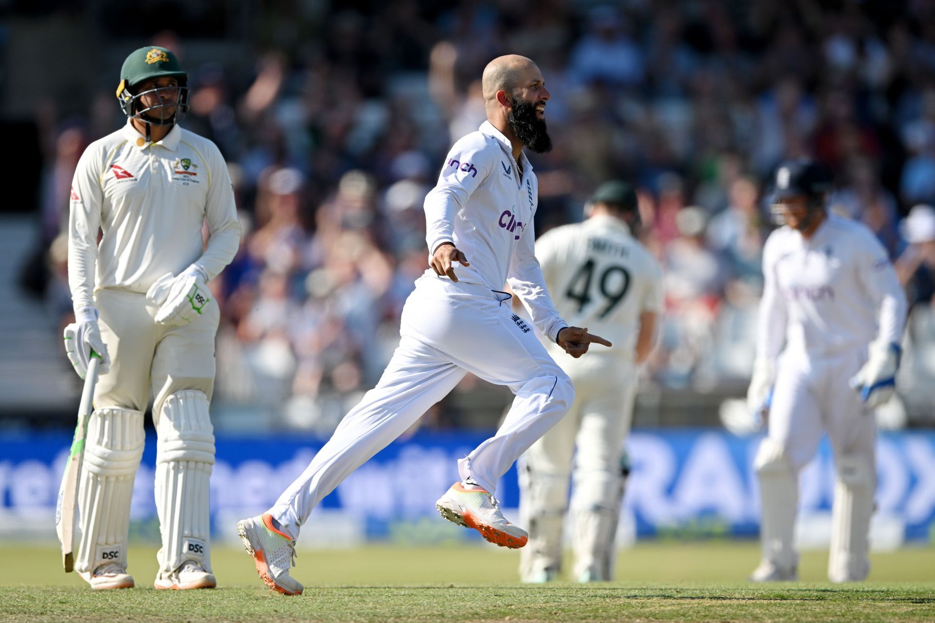 England v Australia - LV= Insurance Ashes 3rd Test Match: Day Two