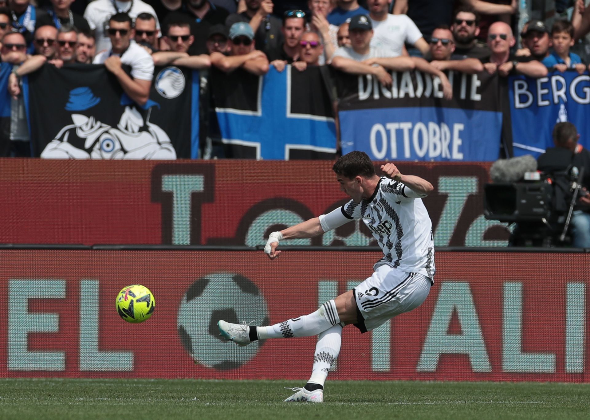 Dusan Vlahovic has admirers at the Santiago Bernabeu.