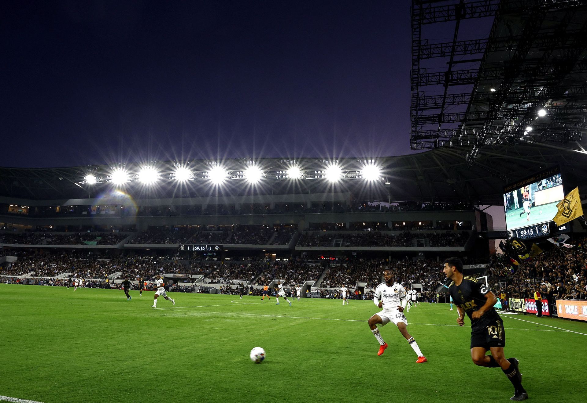 Los Angeles Galaxy v Los Angeles Football Club