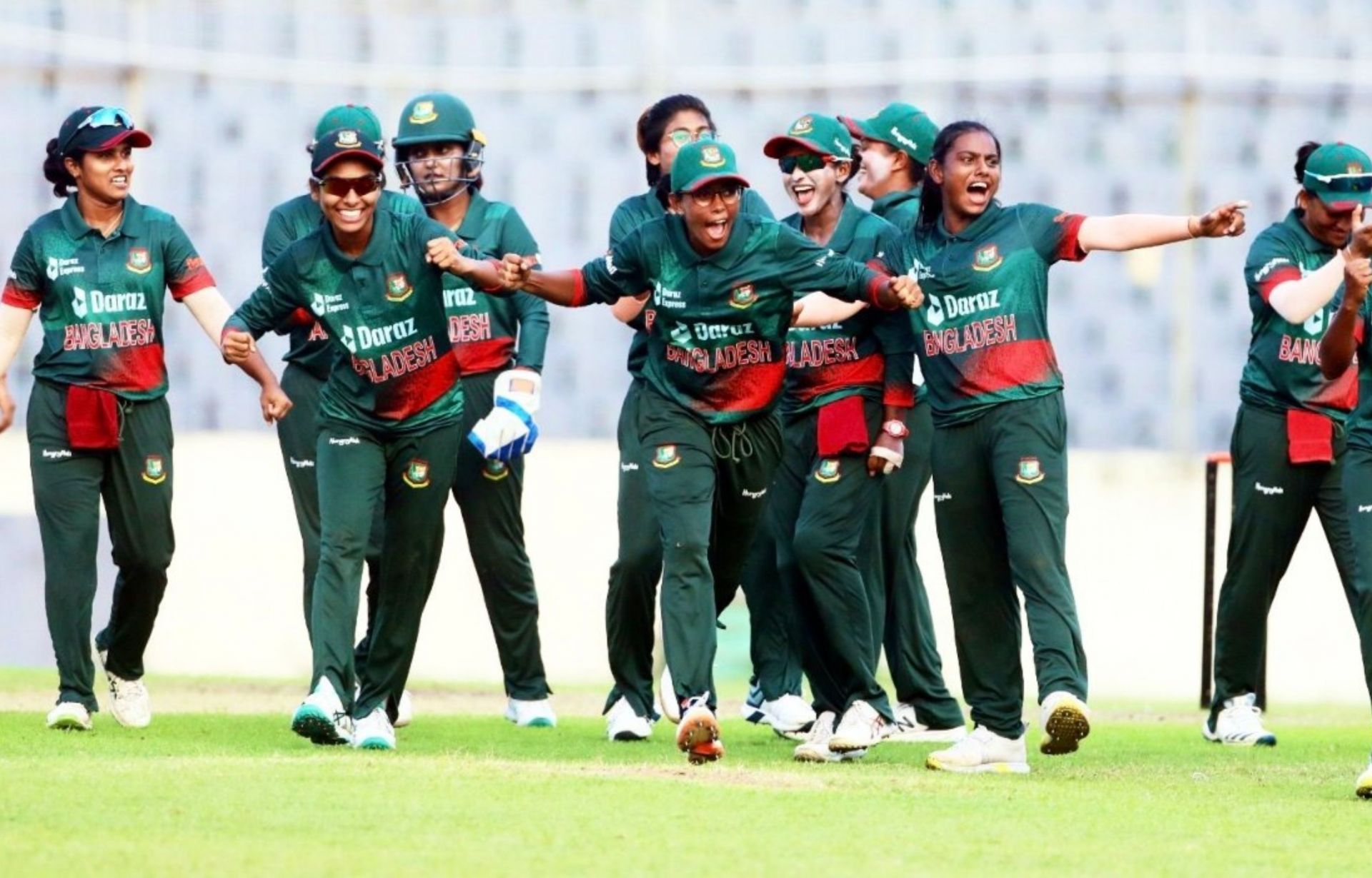 Bangladesh team celebrating after 3rd vs India ended in a tie. 