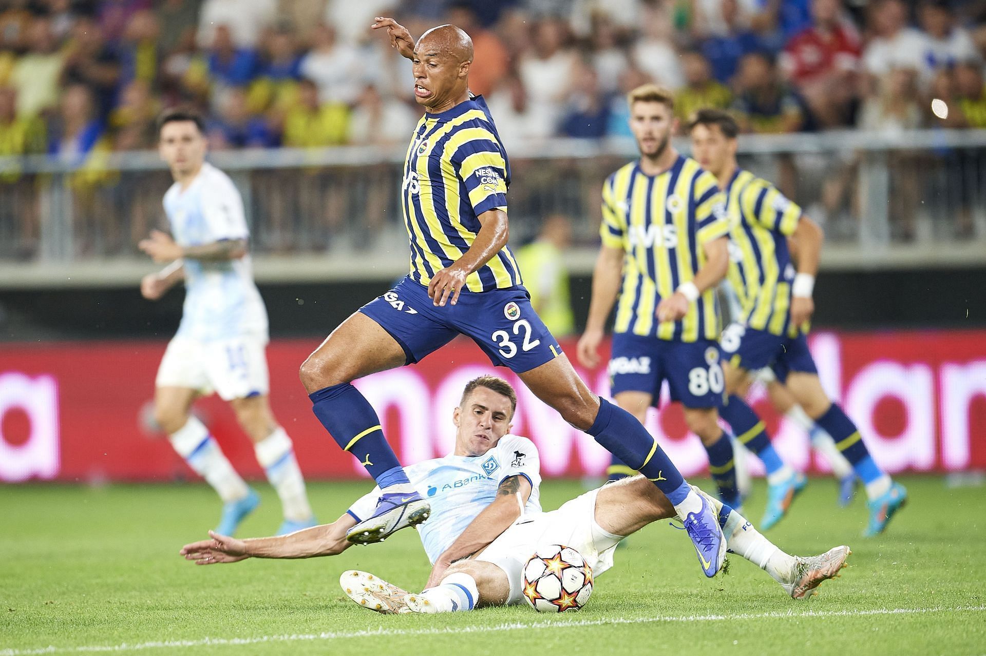 Neftci and Fenerbahce meet after more than nine years 