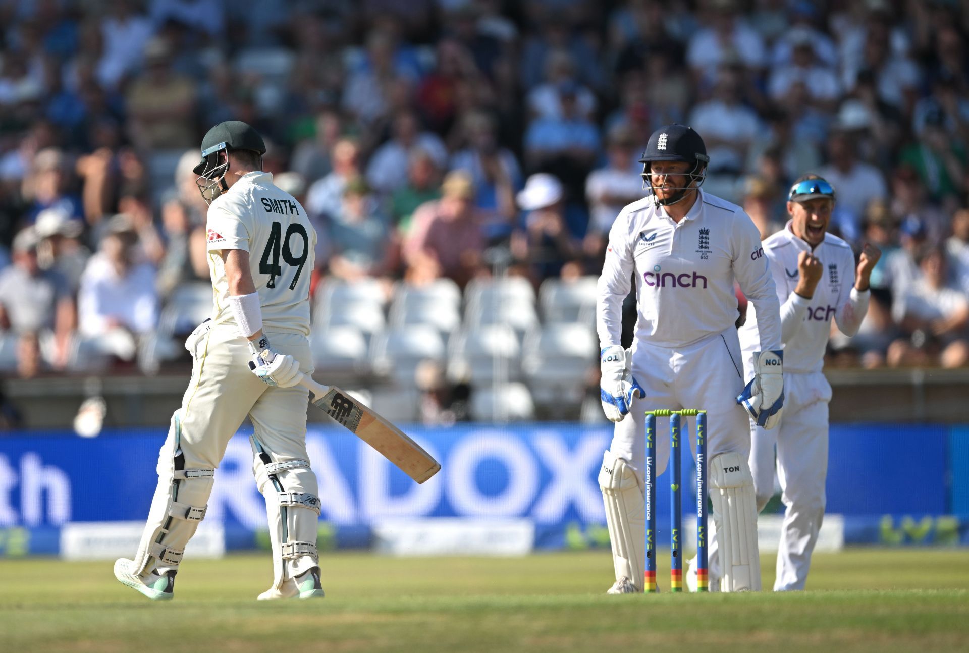 Steve Smith chipped a catch to midwicket off Moeen Ali&#039;s bowling.