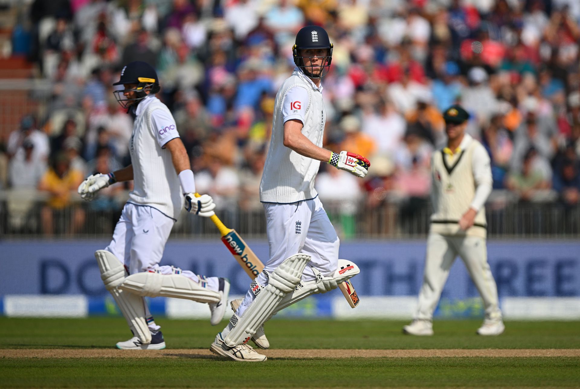 Joe Root and Zak Crawley. (Image Credits: Getty)