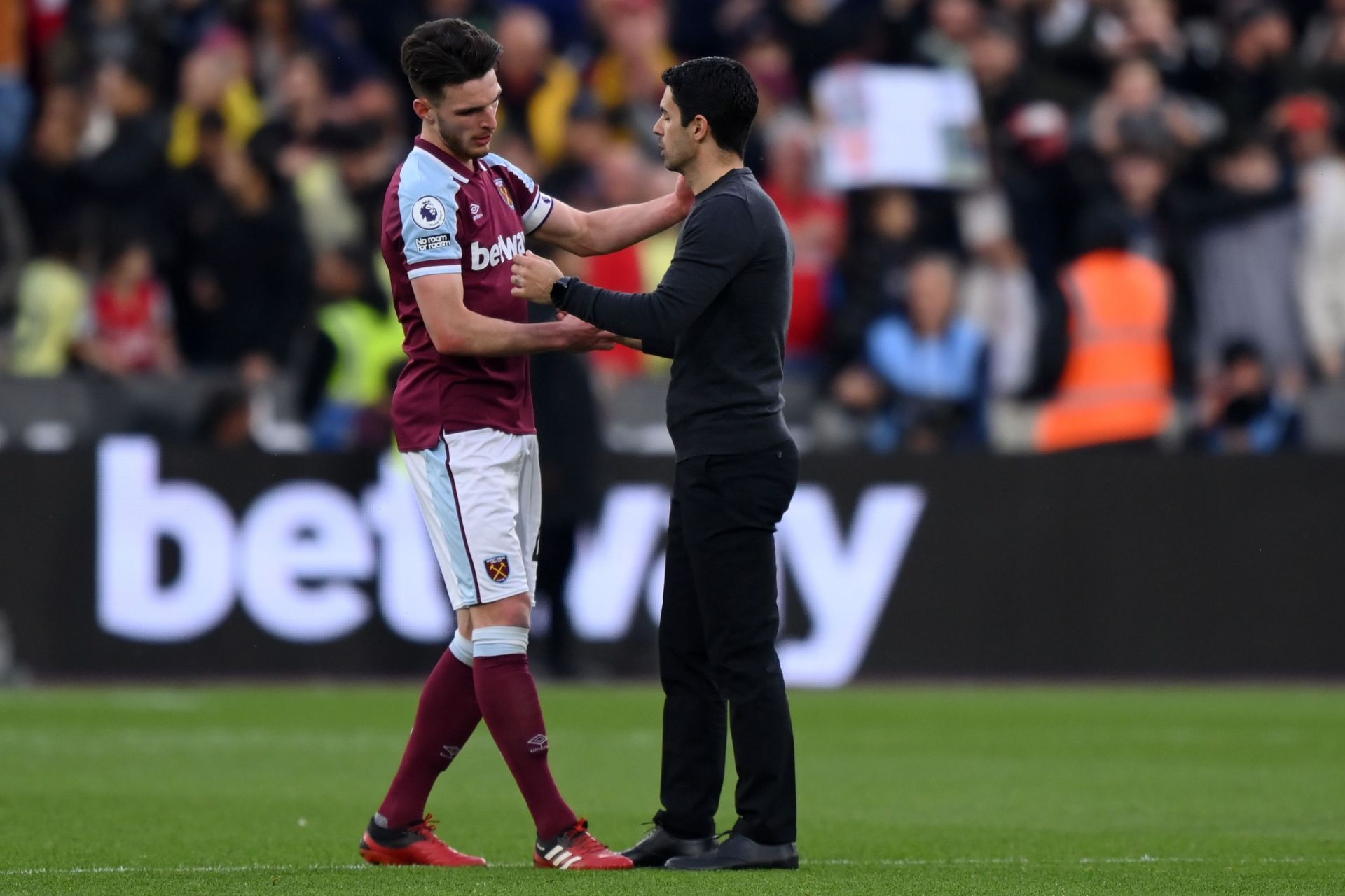 West Ham United v Arsenal - Premier League