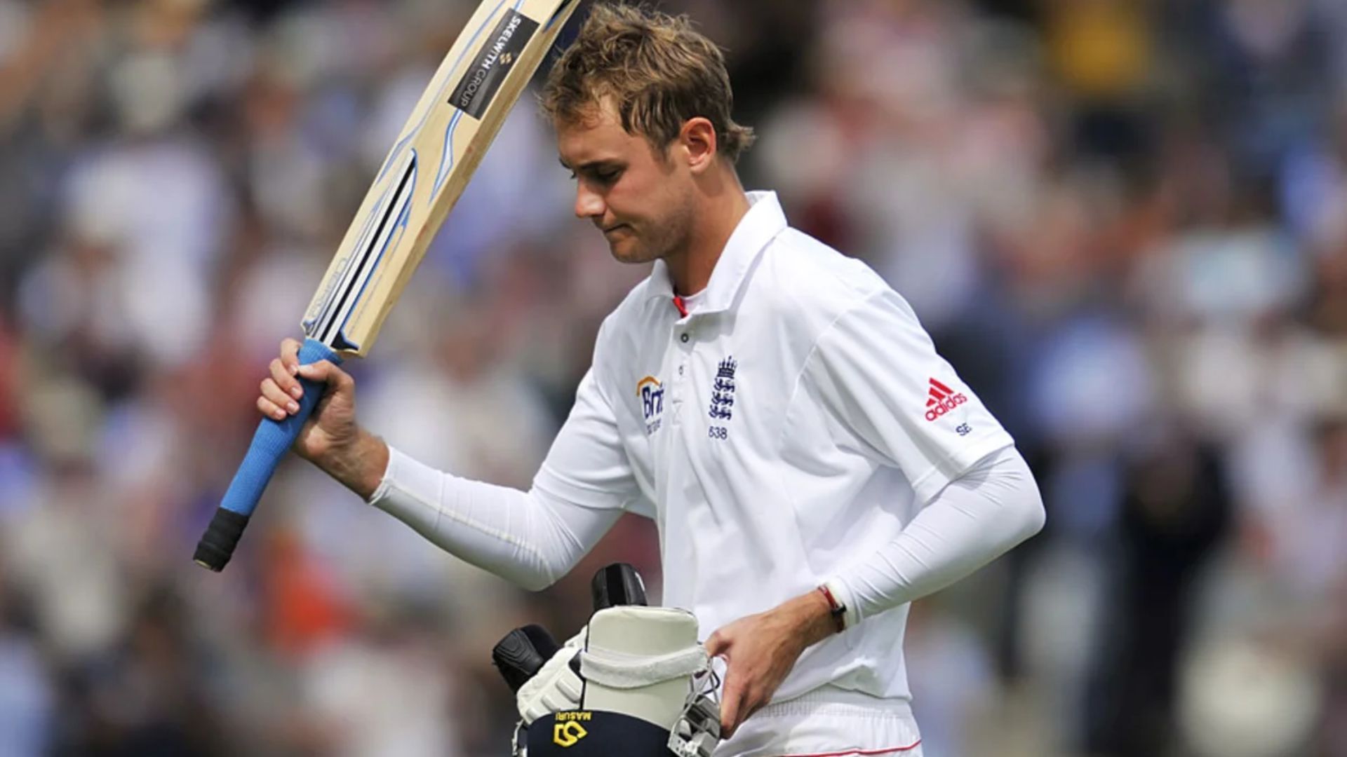 Stuart Broad etched his name into the record books and the Lord's Honours Board with that spectacular innings. (Image courtesy: espncricinfo.com)