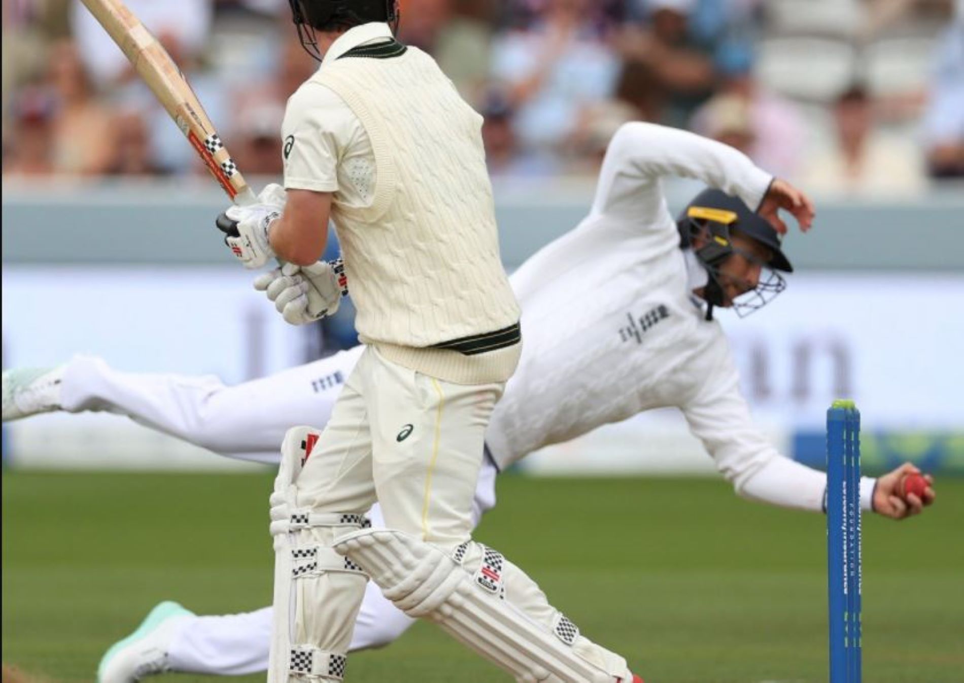Joe Root pulled off a one-handed stunner to break the record