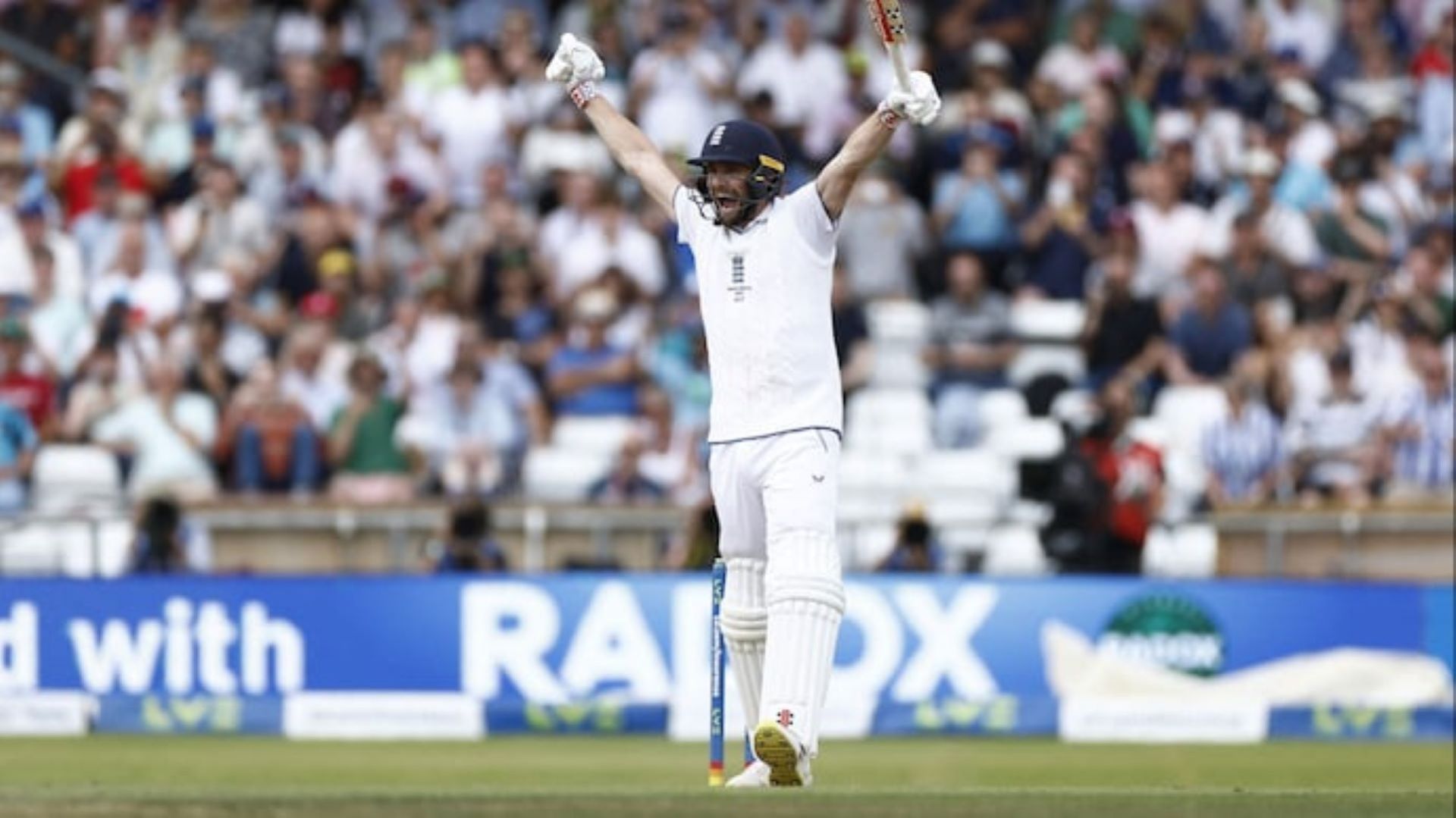 Chris Woakes struck the winning runs in the Headingley Test.