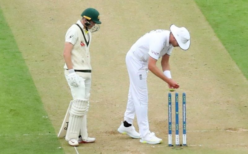 Stuart Broad playing mind games with Marnus Labuschagne. (Pic: Twitter)