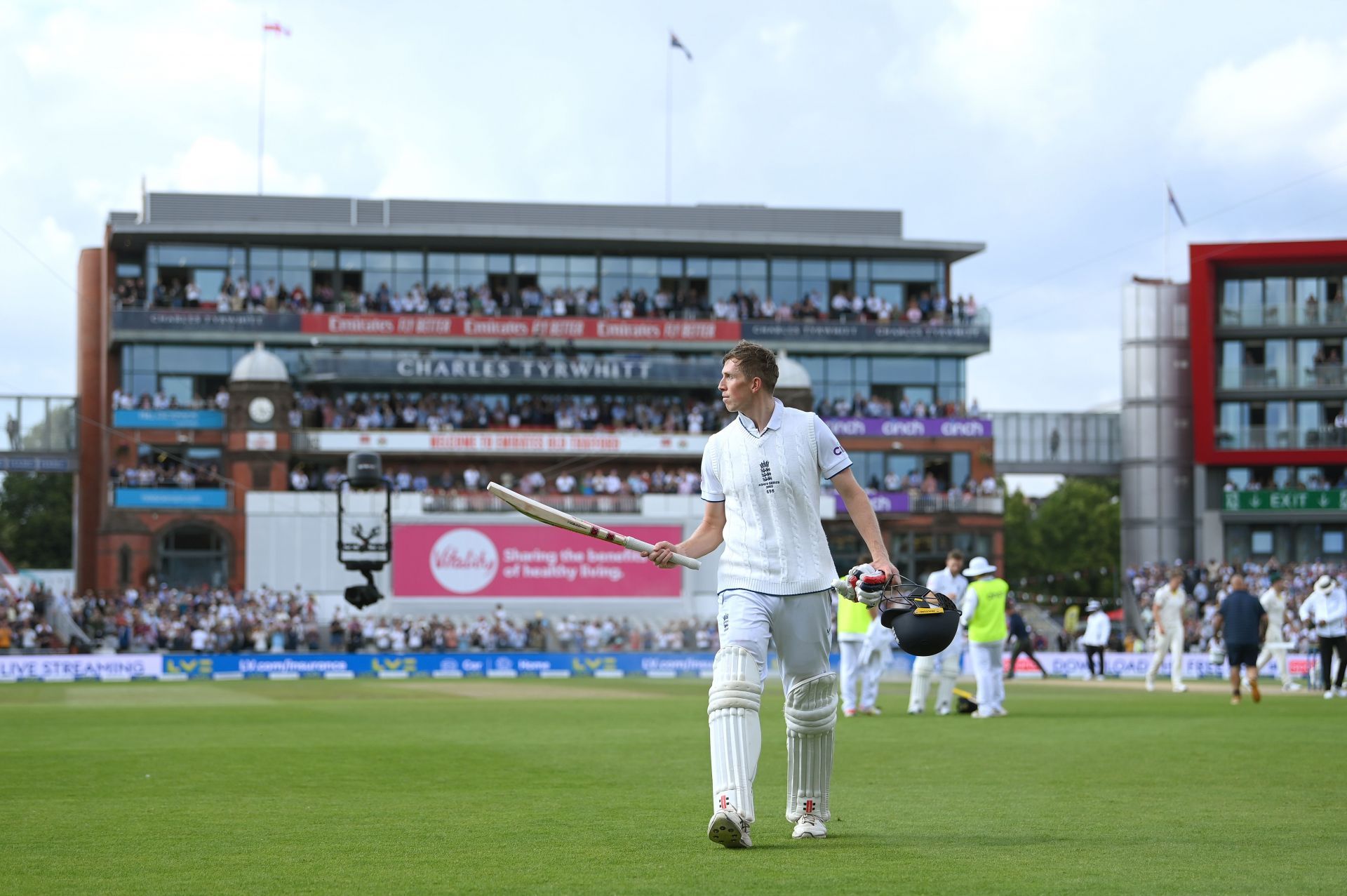 England v Australia - LV= Insurance Ashes 4th Test Match: Day Two