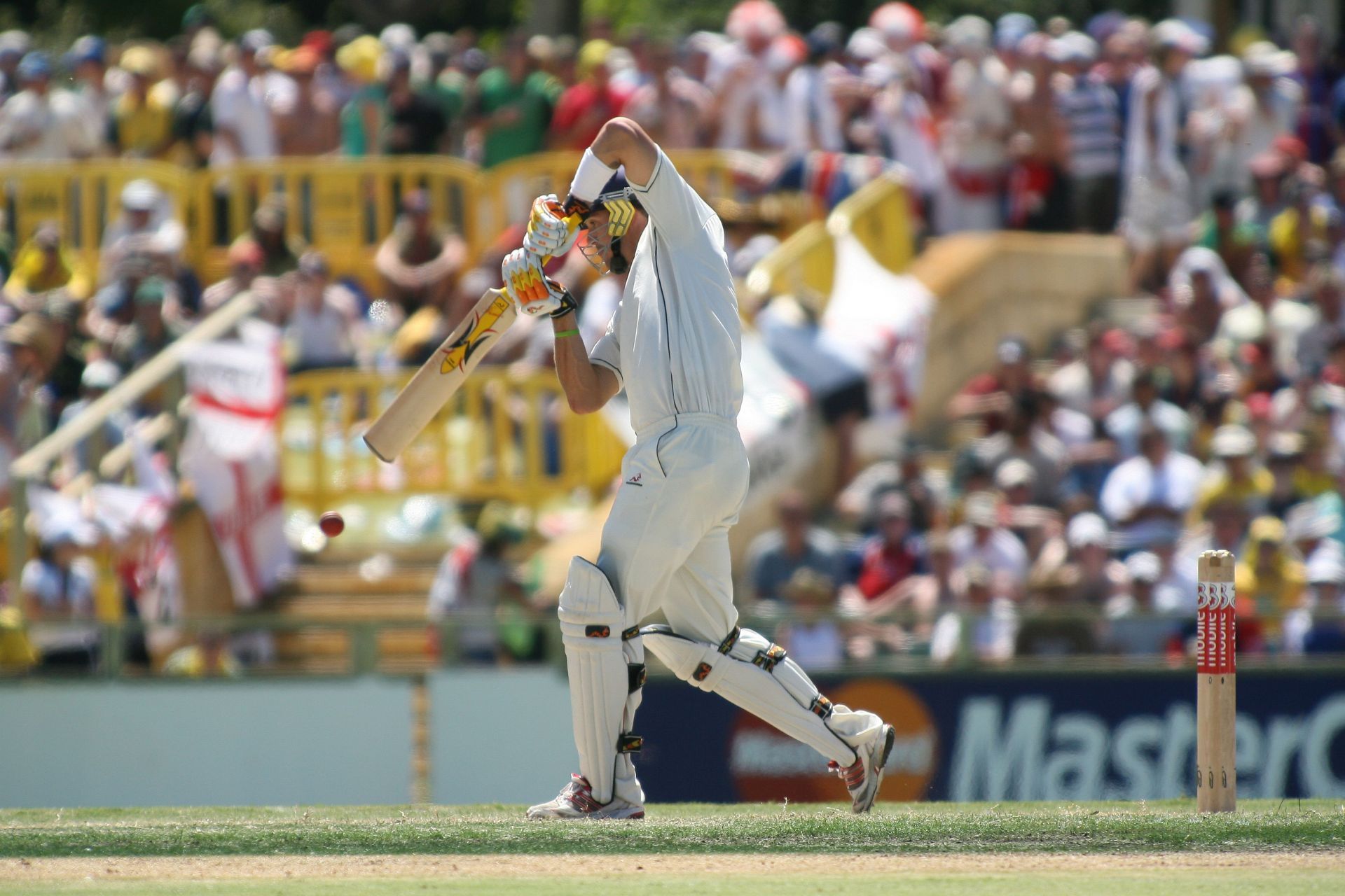 The 3 Mobile Ashes Series - Third Test - Day Two - Australia vs England - December 15, 2006