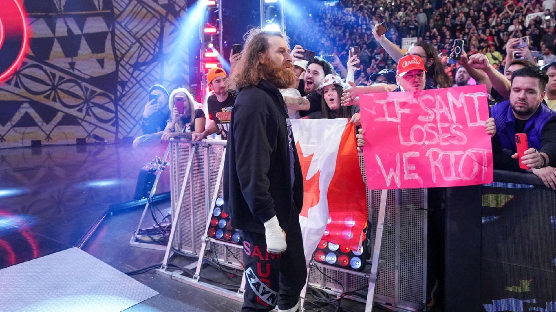 Sami Zayn during his entrance. Image Credits: wwe.com 