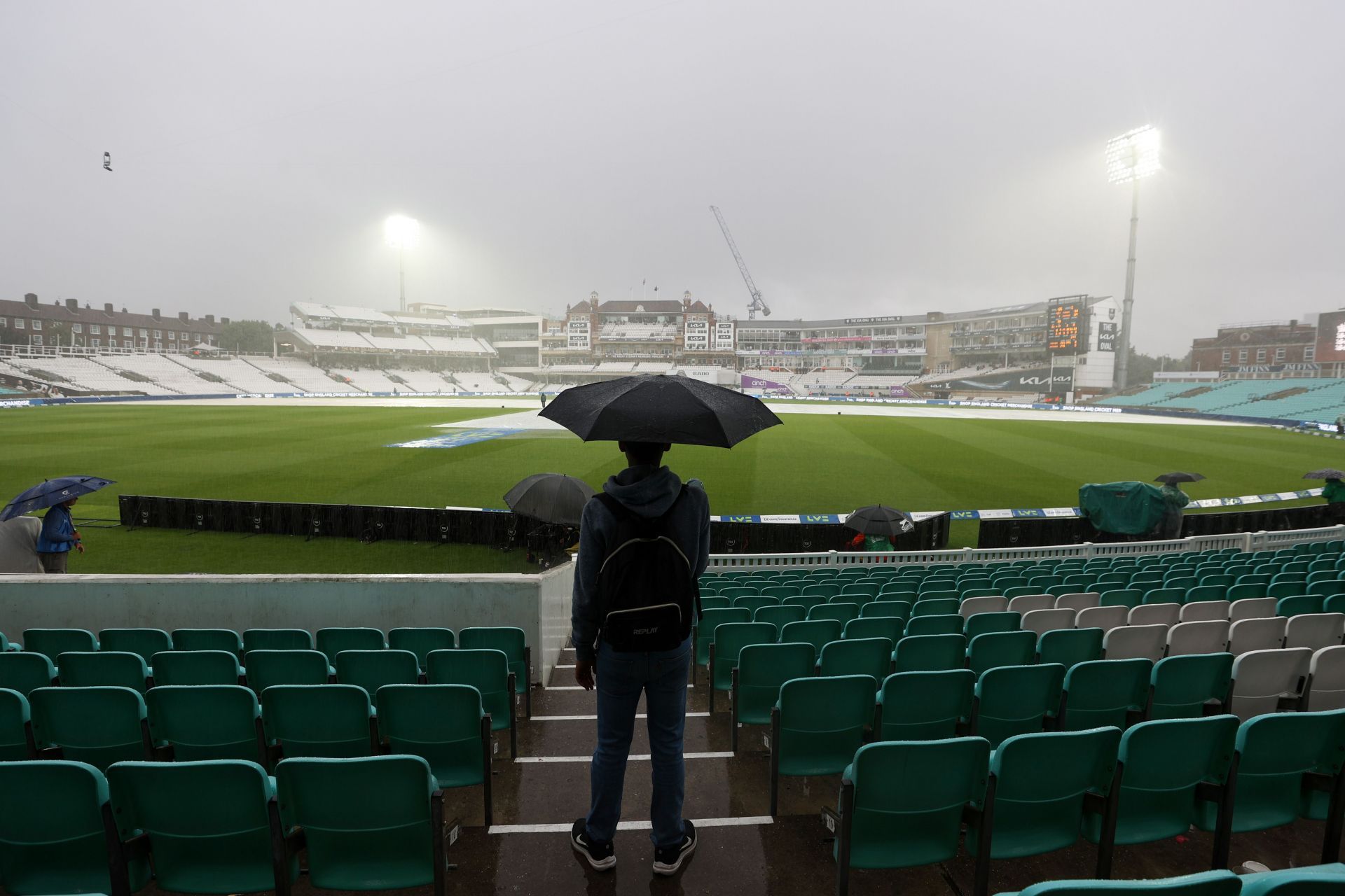 England v Australia - LV= Insurance Ashes 5th Test Match: Day Four (Image: Getty)