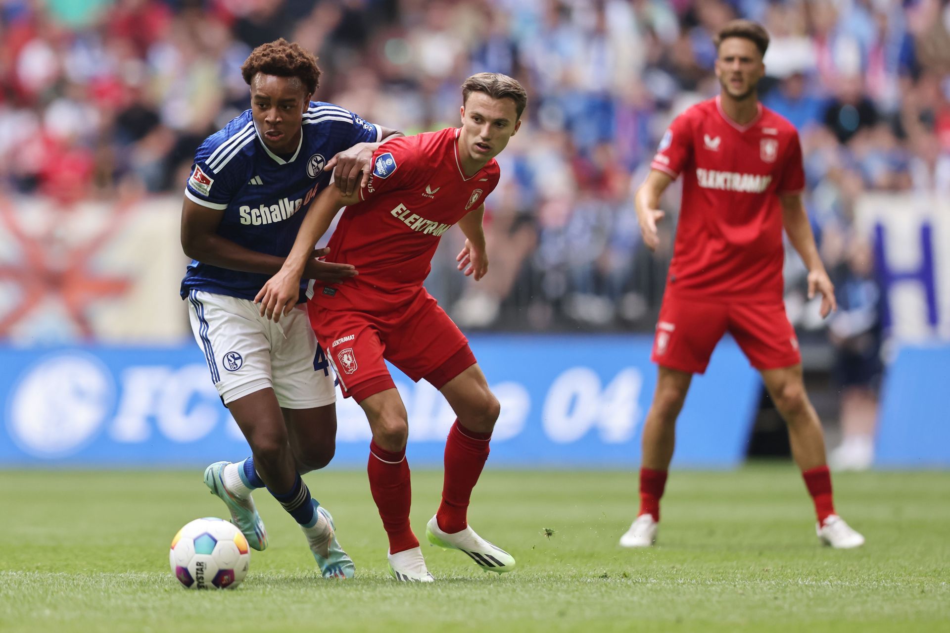 FC Schalke 04 v FC Twente - Pre-Season Friendly