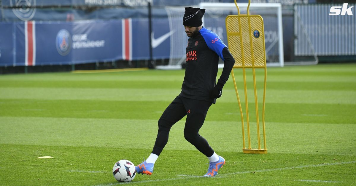 Neymar Jr. back in PSG training.