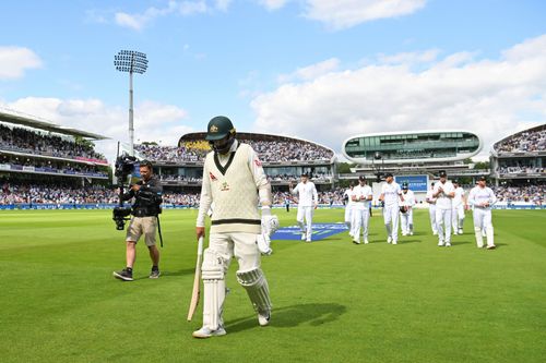 Nathan Lyon walks back after being dismissed. (Credits: Getty)