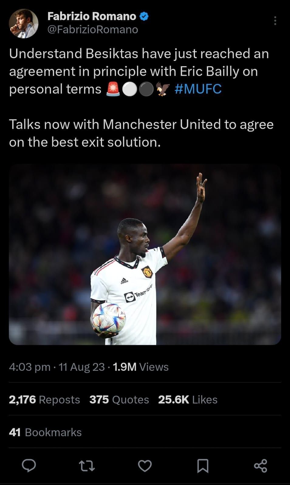 A screenshot of Fabrizio Romano&#039;s tweet on Manchester United&#039;s Eric Bailly.