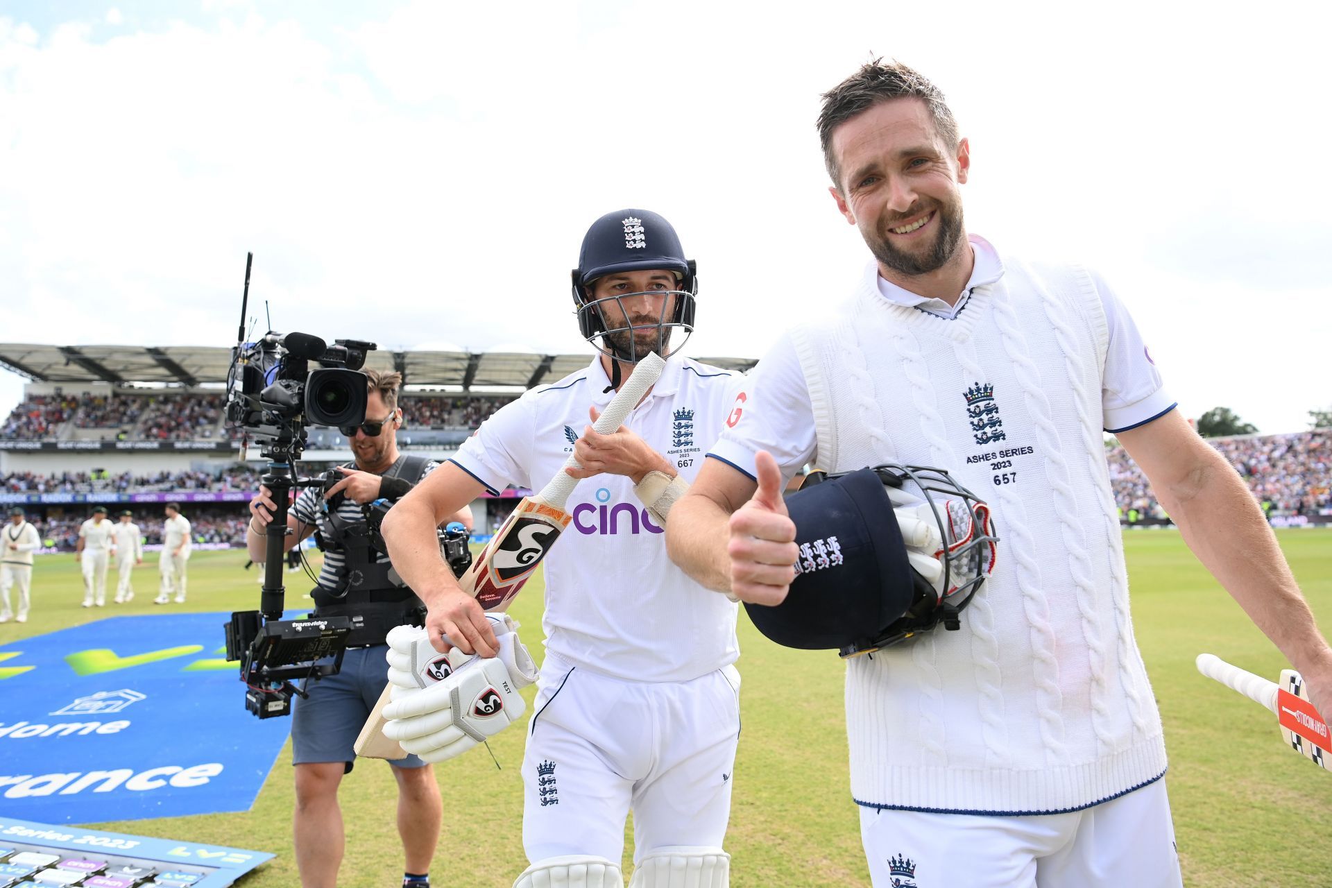 Wood, Woakes starred with the bat in 3rd Ashes Test