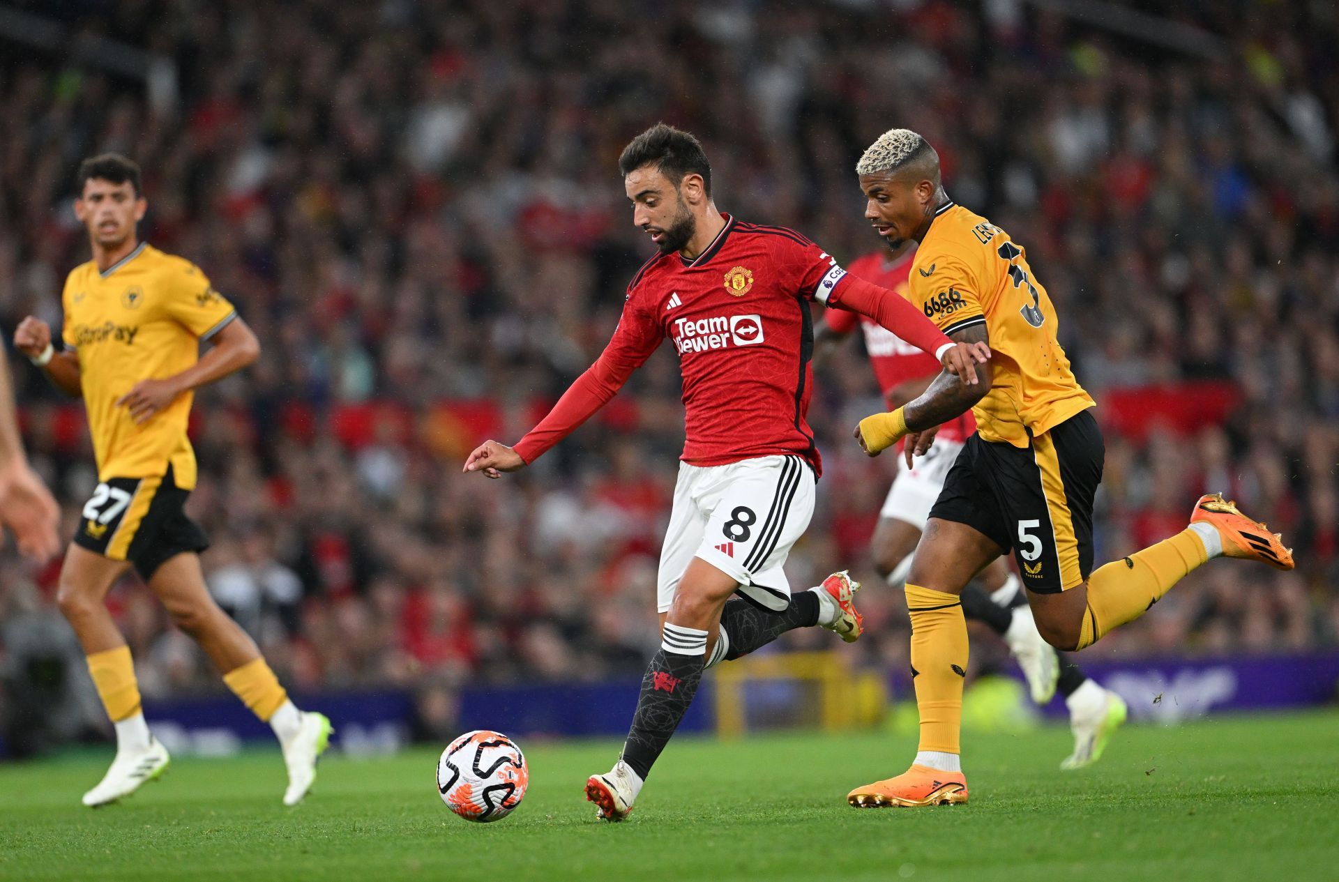 Manchester United v Wolverhampton Wanderers - Premier League