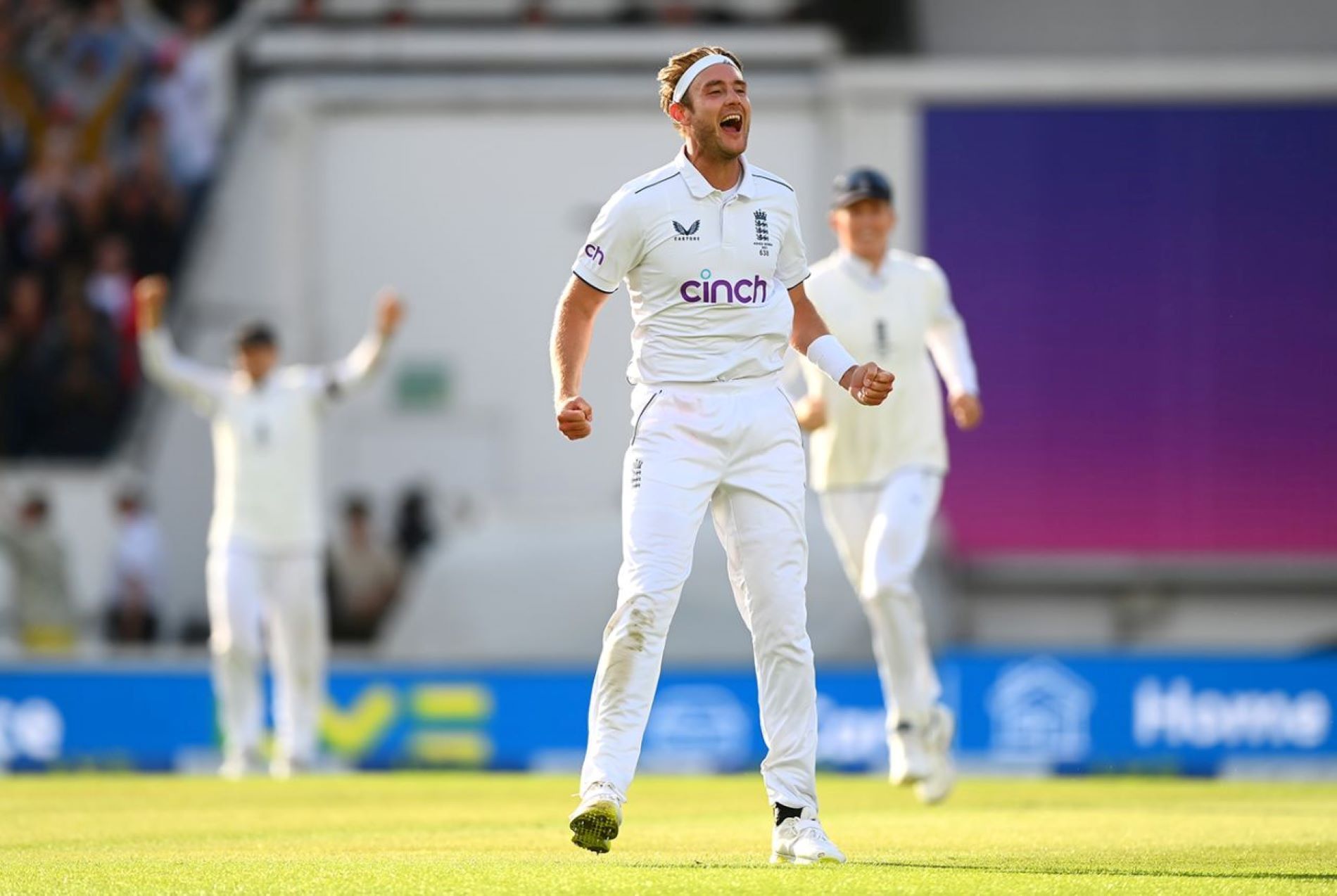 Broad ended his internaional career with the final two wickets of the Australian innings