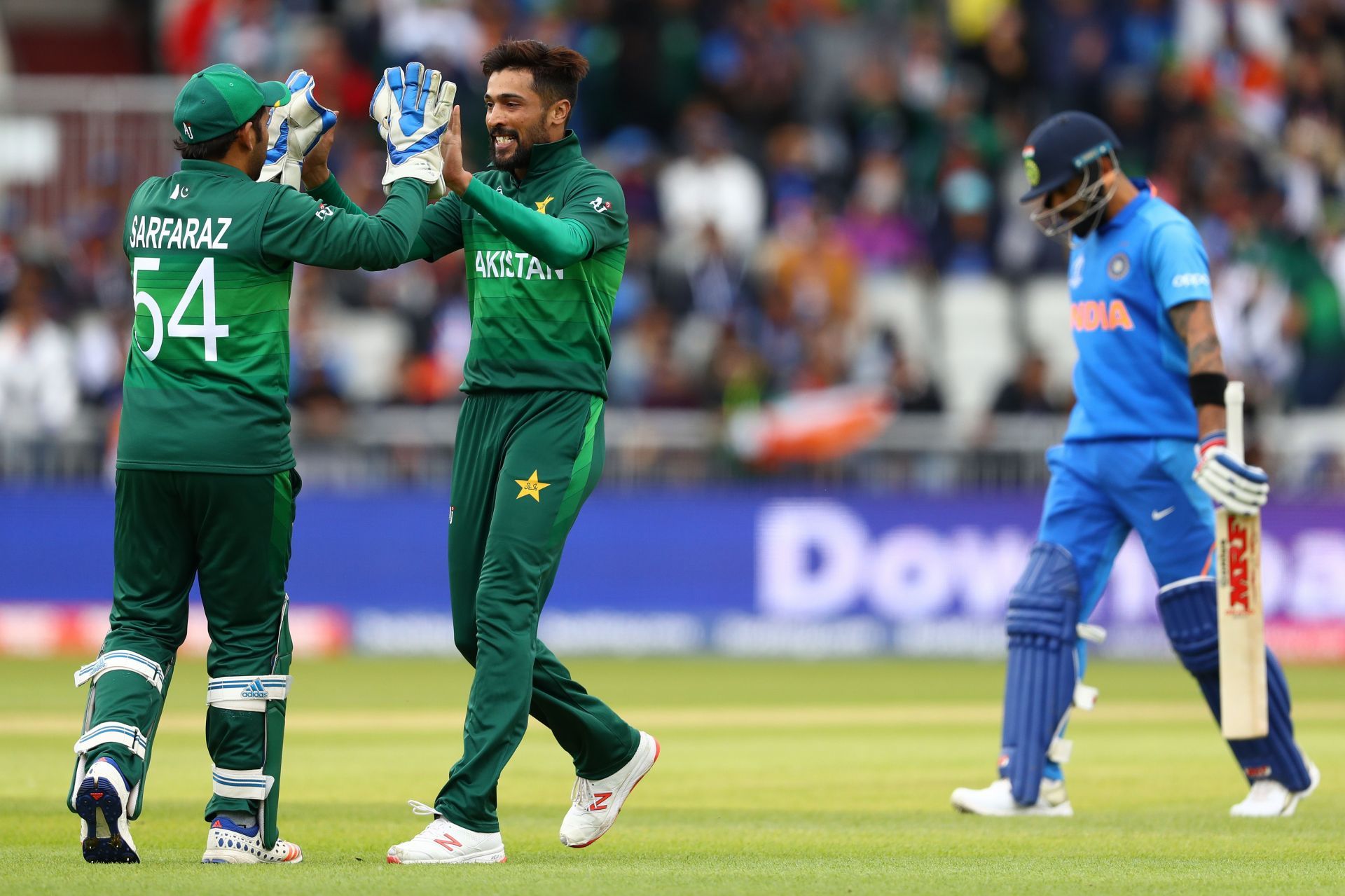 Mohammad Amir celebrates Virat Kohli&#039;s wicket in the 2019 World Cup. (Credits: Getty)