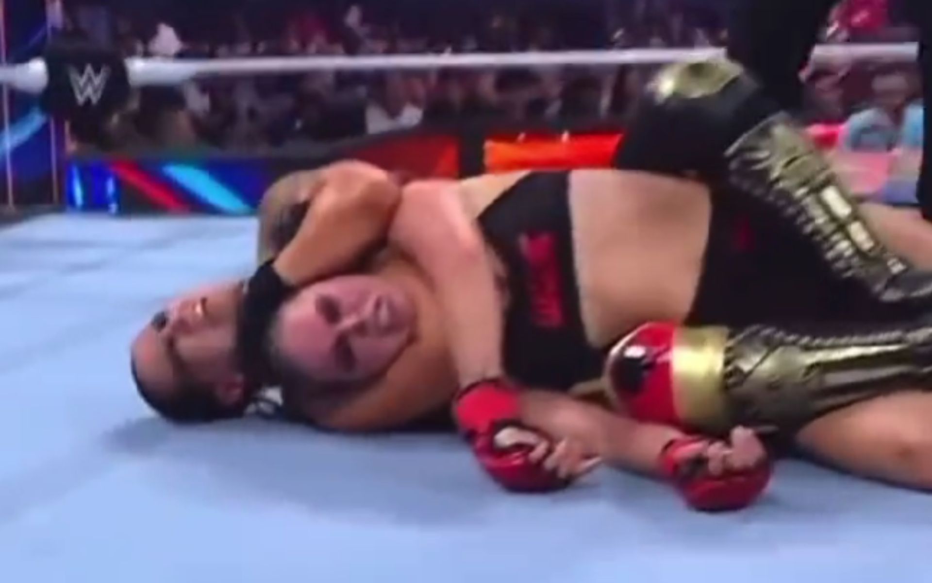 Shayna Baszler made Ronda Rousey tap out