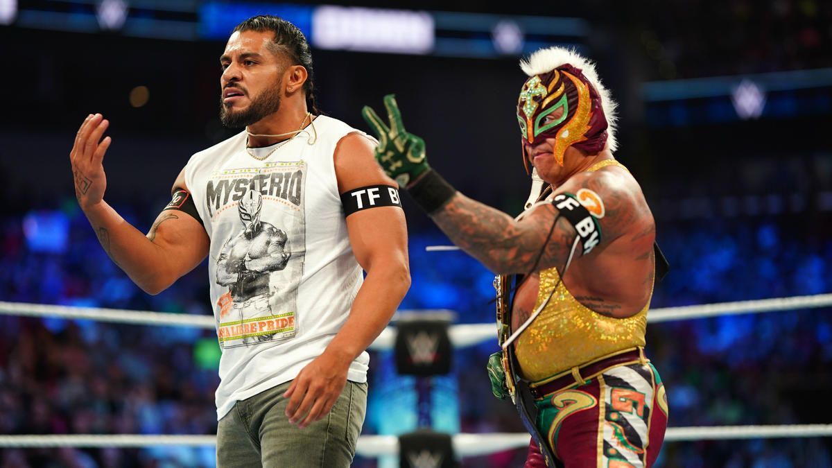 Escobar (left) and Mysterio (right) on WWE SmackDown