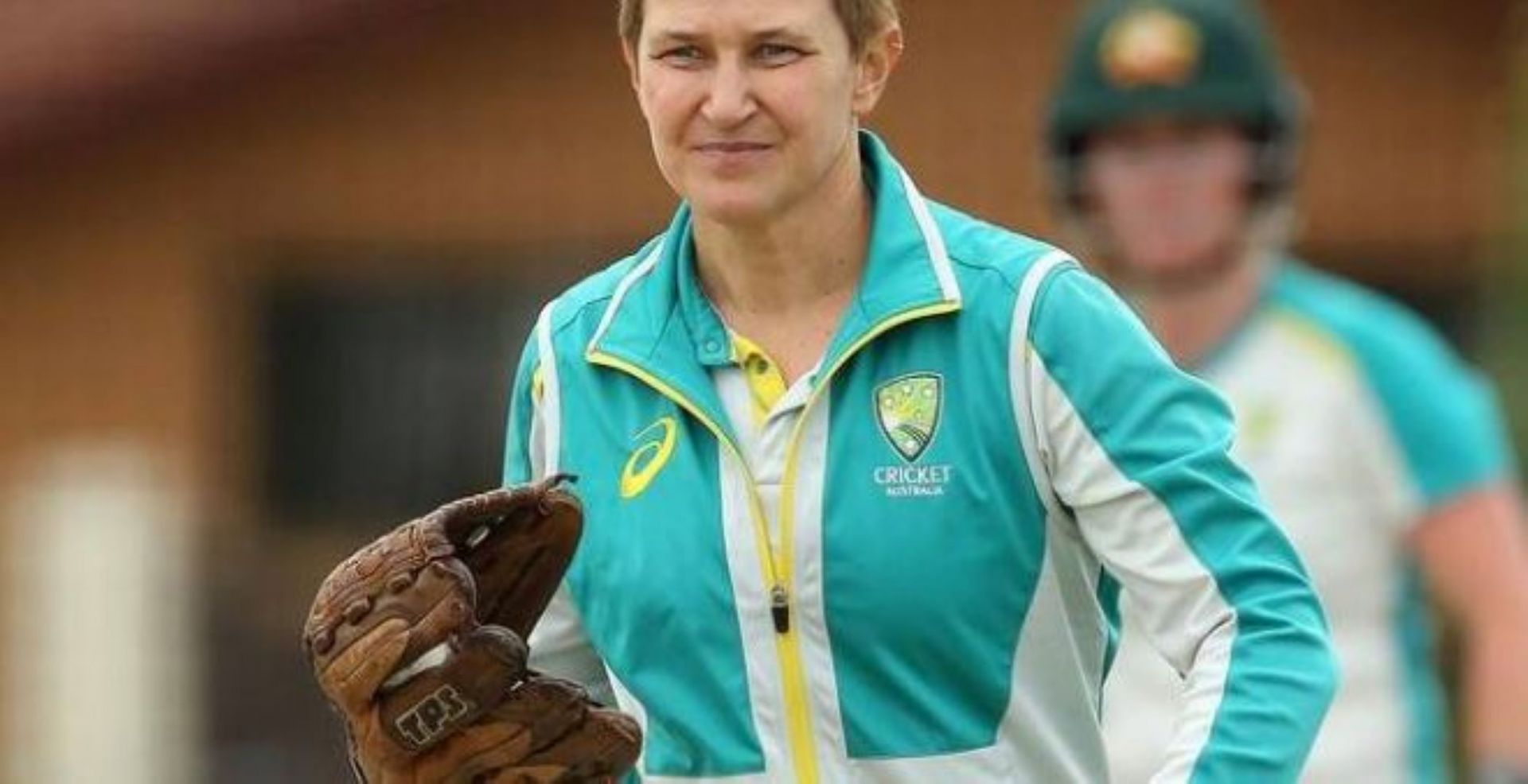 Australia continued their dominance of Women's cricket under Shelley Nitschke.