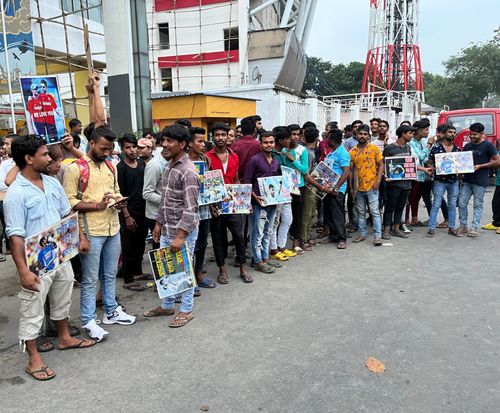 Manoj Tiwary fans outside Eden Gardens today [Credits: Srinjoy Sanyal]