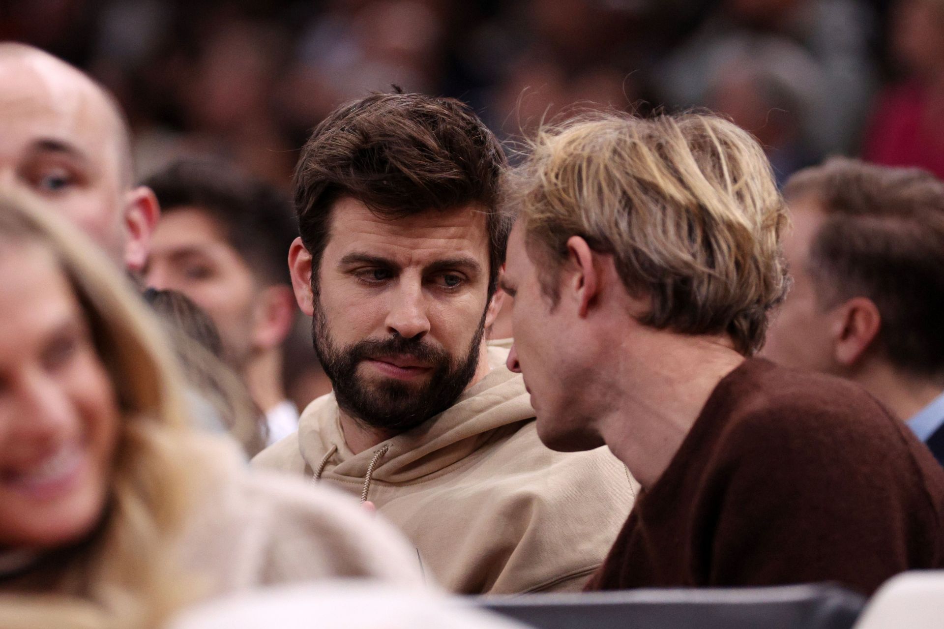 Gerard Pique (via Getty Images)