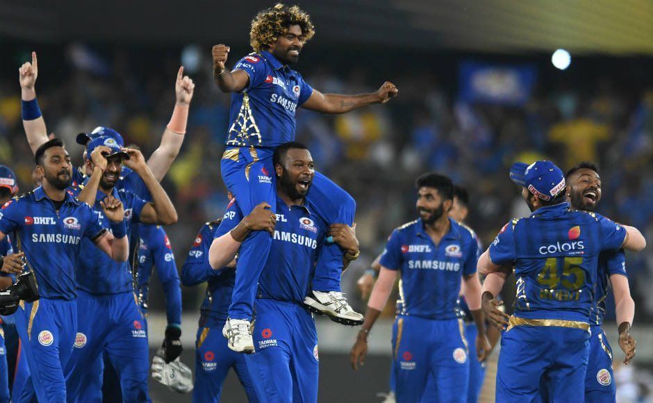 Lasith Malinga carried by MI players after their title win in IPL 2019 (P.C.:X)