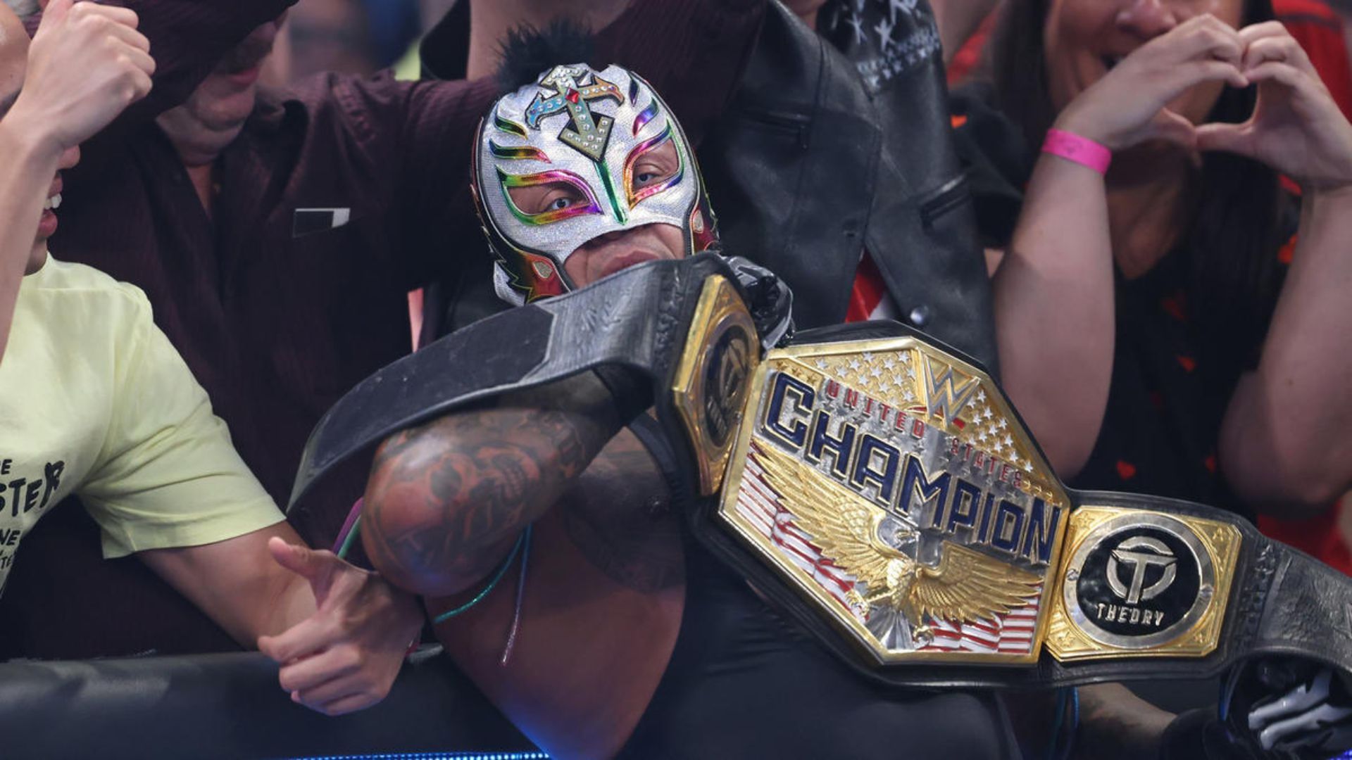 Rey Mysterio with the US Title. Image Credits: wwe.com 