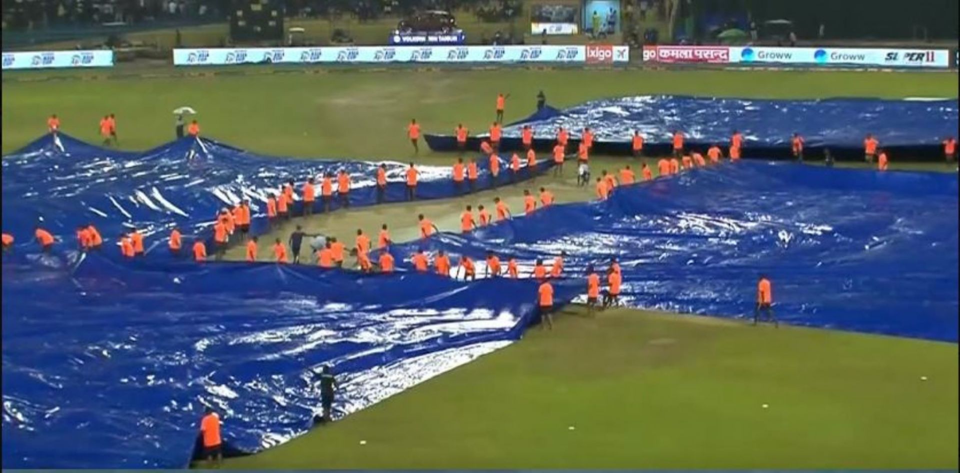 The all too famliar rain stopped play yet again in Colombo