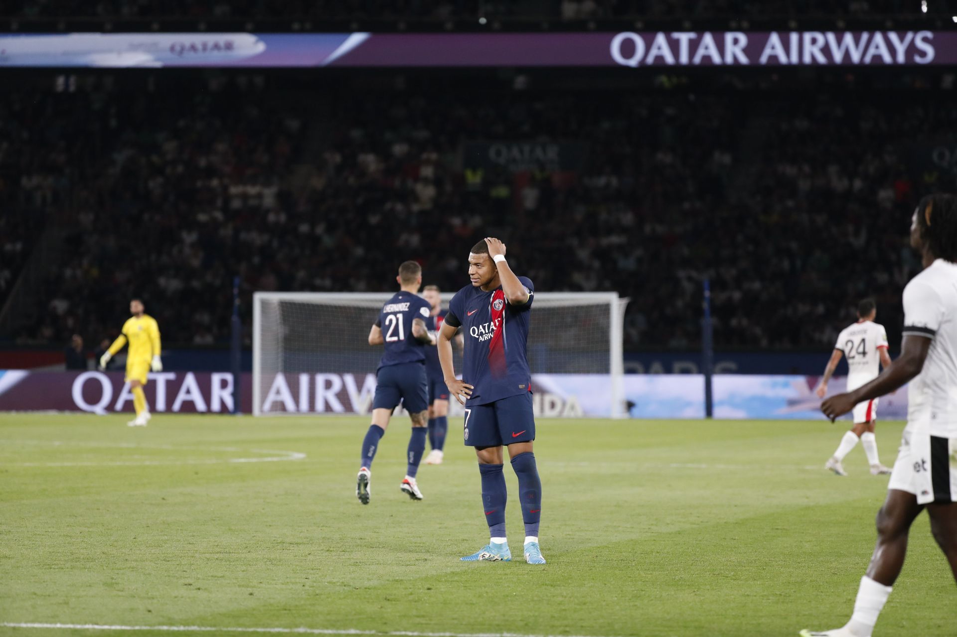 Paris Saint-Germain v OGC Nice - Ligue One Uber Eats