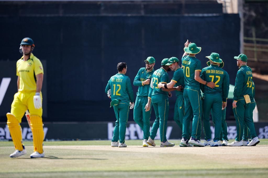 South Africa celebrate Mitchell Marsh&#039;s dismissal. (Credits: Twitter)