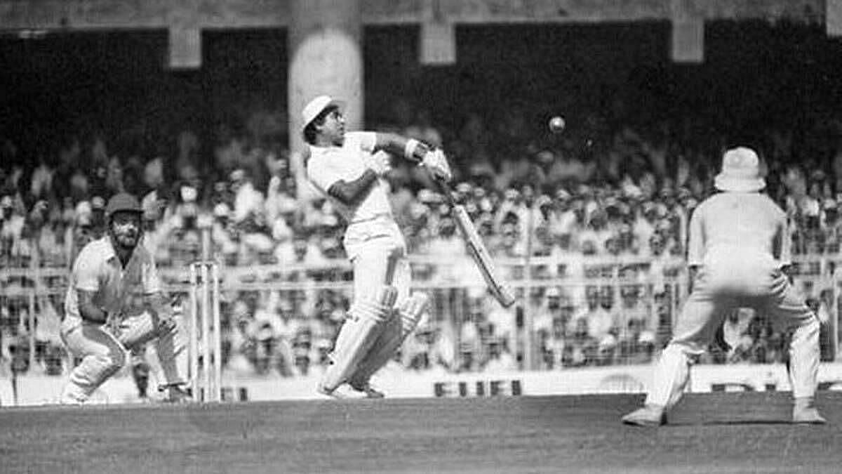 Sunil-Gavaskar-ODI-World-Cup-1975-IND-vs-&lt;span class=&#039;entity-link&#039; id=&#039;suggestBtn-6&#039;&gt;ENG&lt;/span&gt;.jpg (1200&times;675)