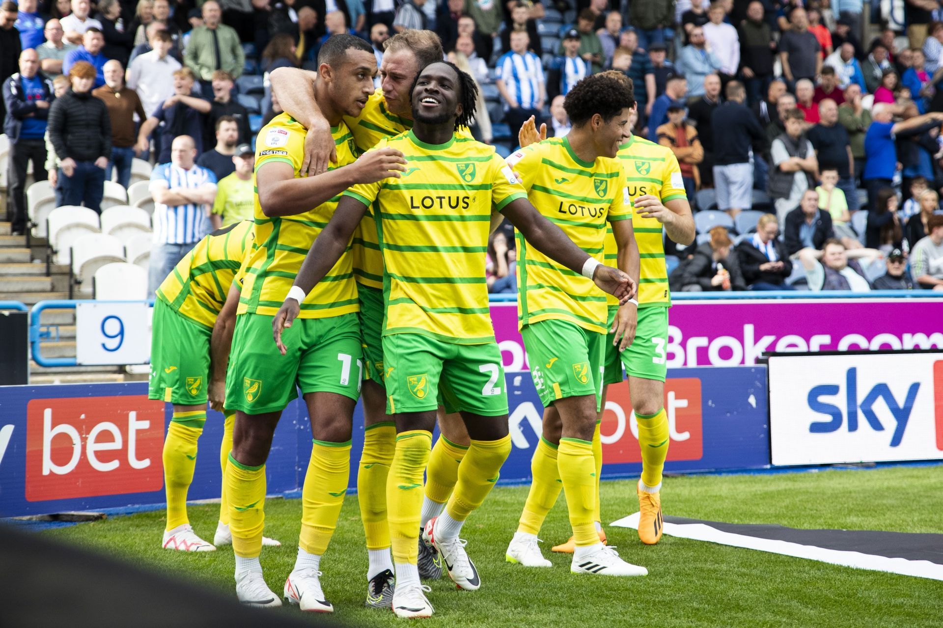 Huddersfield Town v Norwich City - Sky Bet Championship