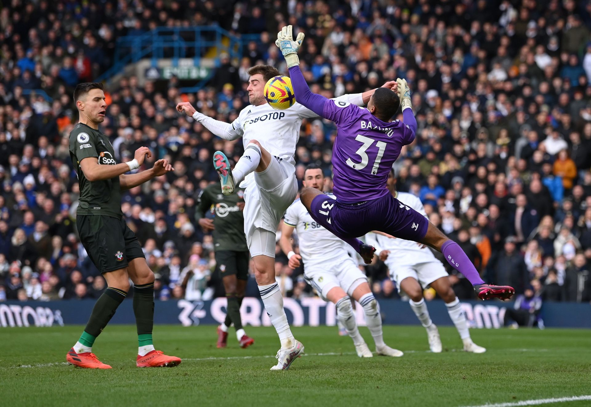 Leeds United v Southampton FC - Premier League