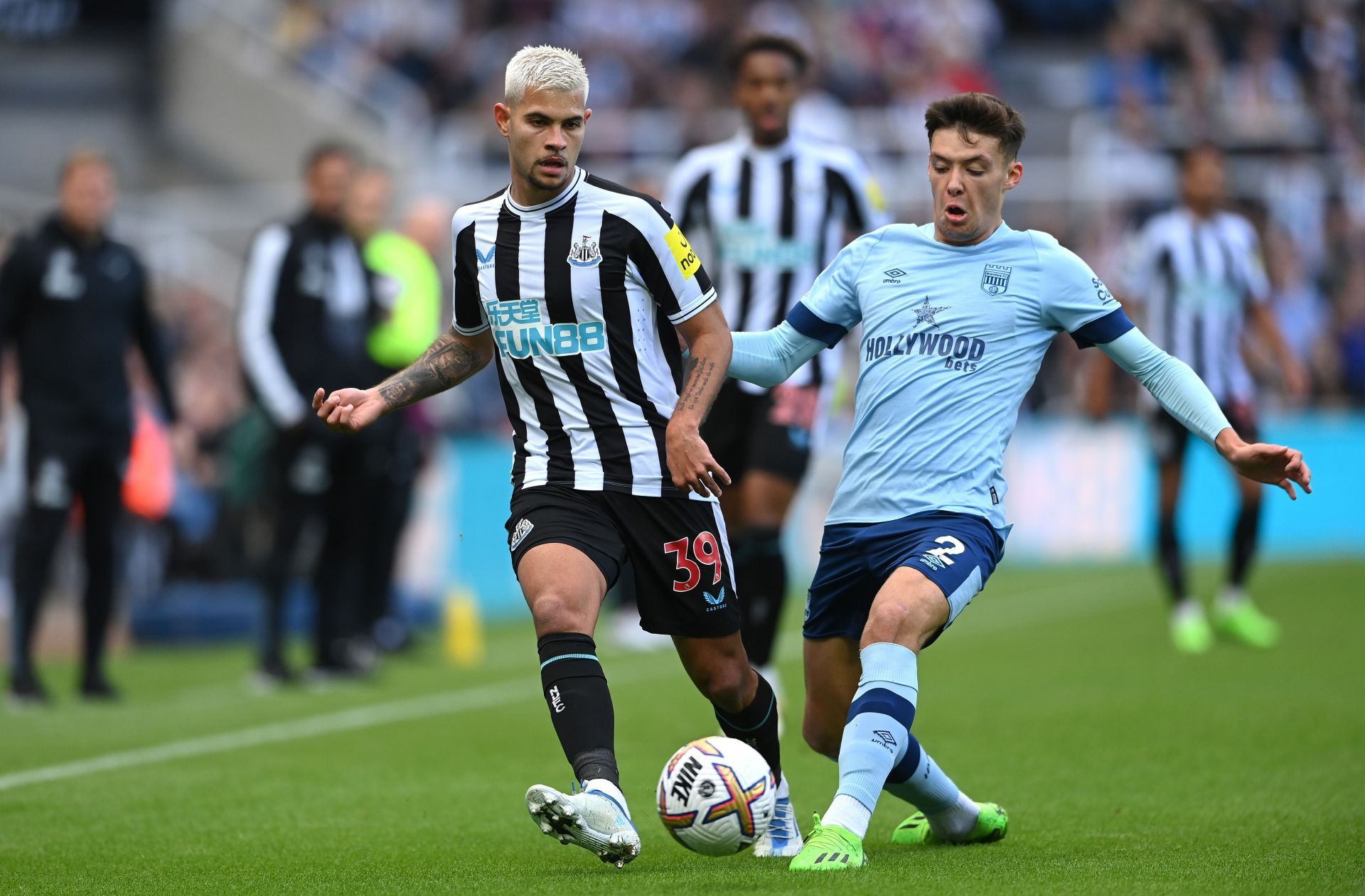 Newcastle United v Brentford FC - Premier League