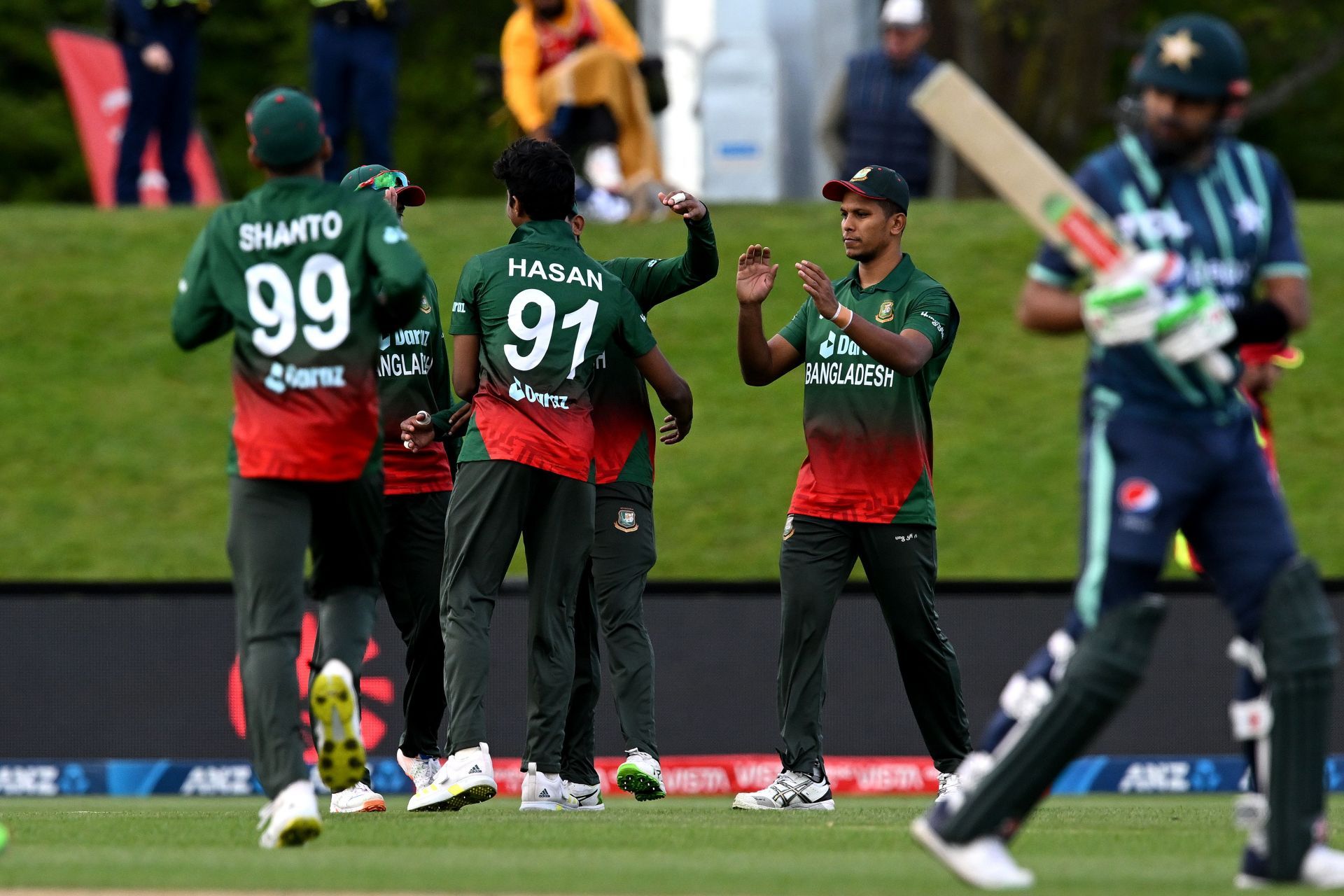 Bangladesh v Pakistan - Tri-Series: 6th T20