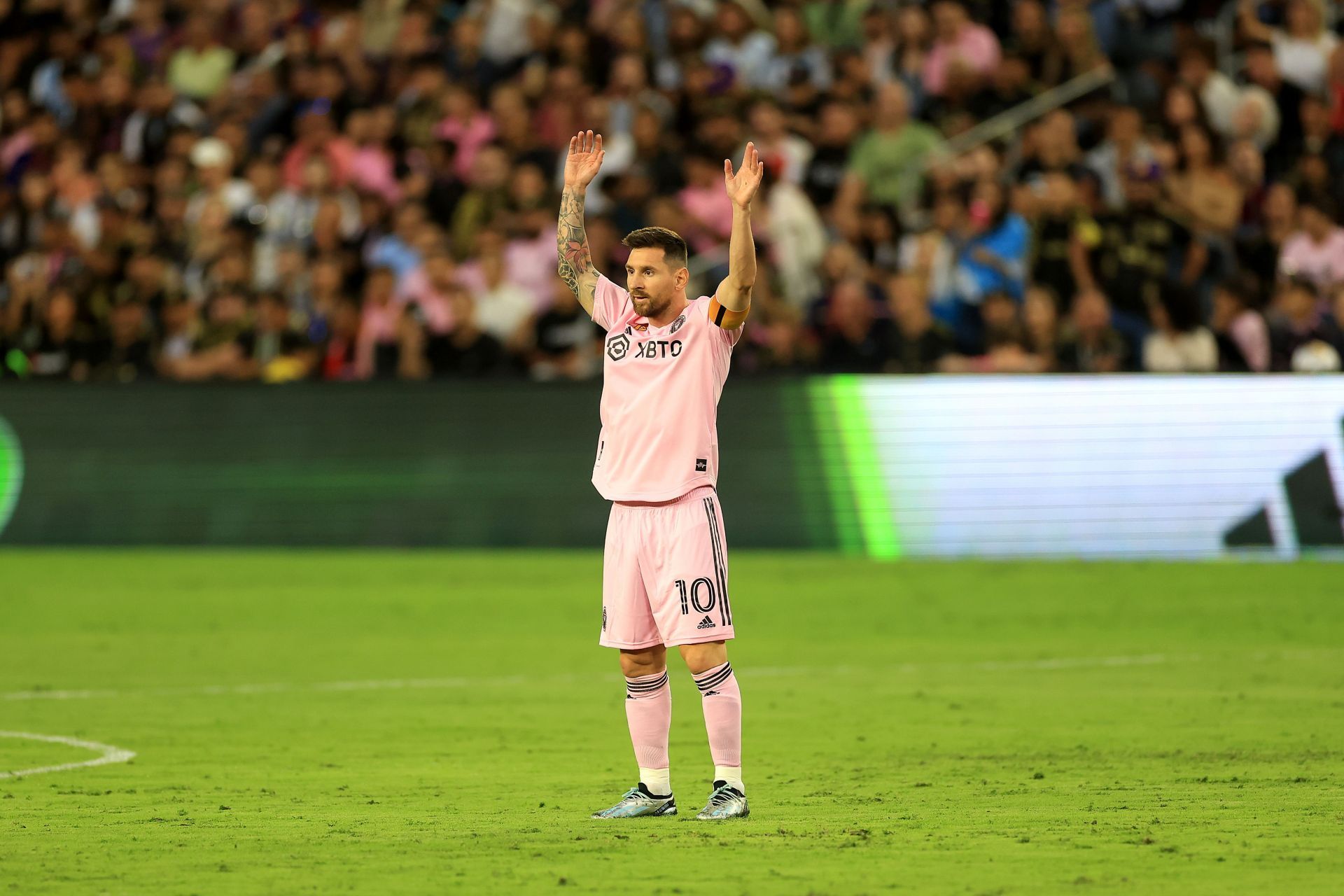 Lionel Messi (via Getty Images)