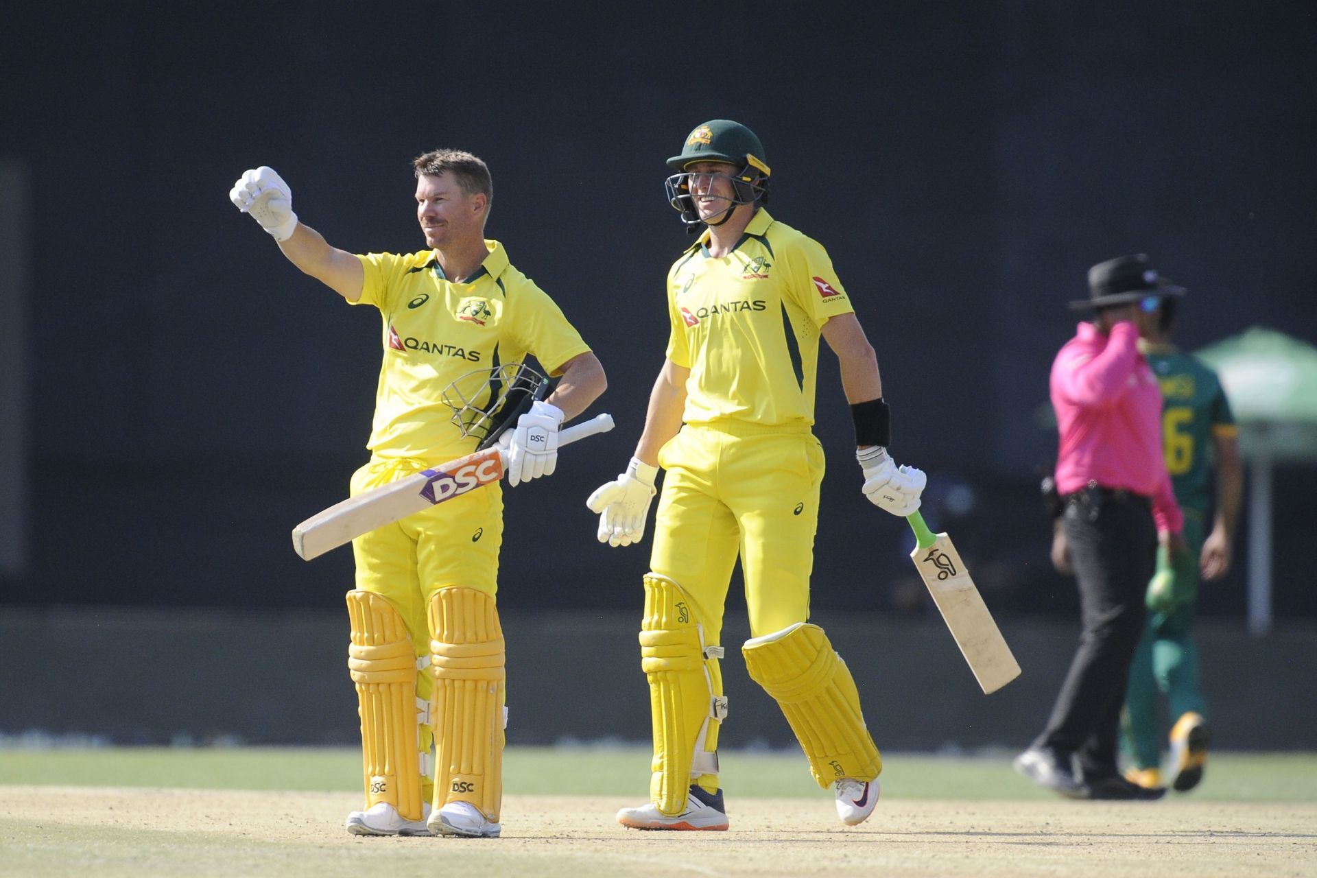 David Warner (L) and Marnus Labuschagne. (Credits: Twitter)