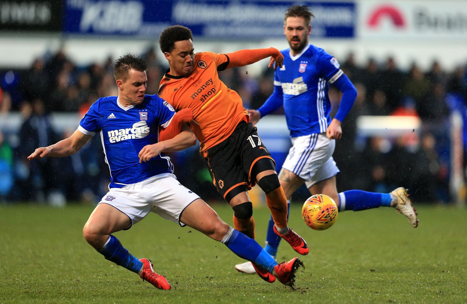 Ipswich Town v Wolverhampton Wanderers - Sky Bet Championship