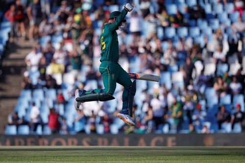 Heinrich Klaasen celebrates his century. (Credits: Twitter)