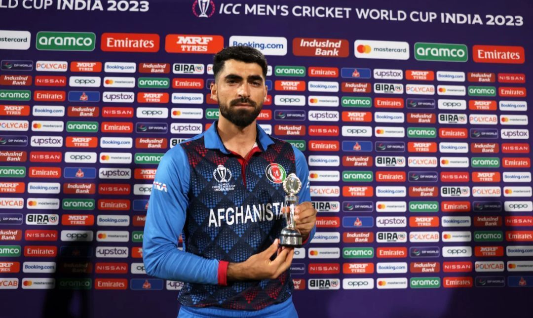 Ibrahim Zadran with his Man of the Match award [Getty Images]