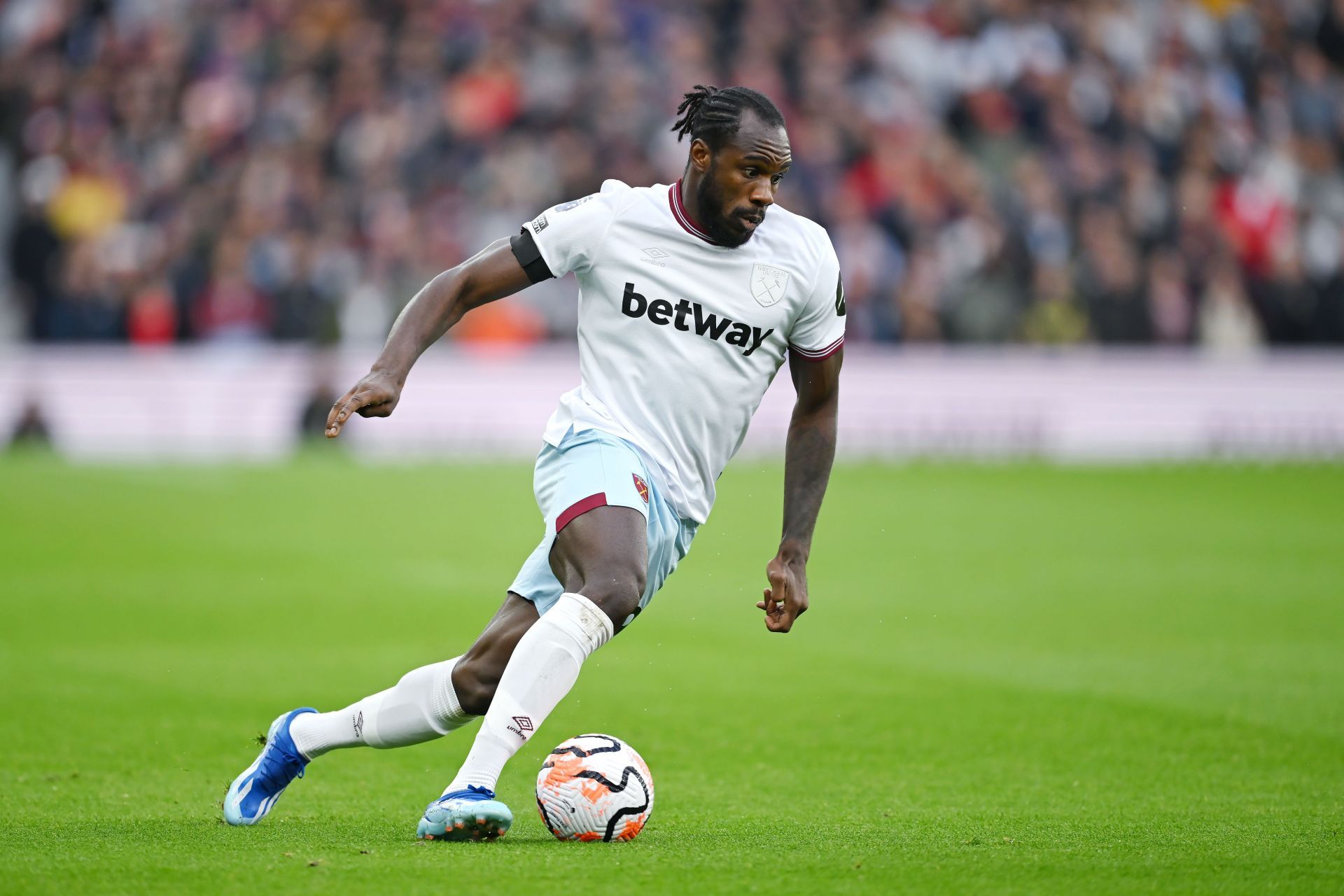 Aston Villa v West Ham United - Premier League